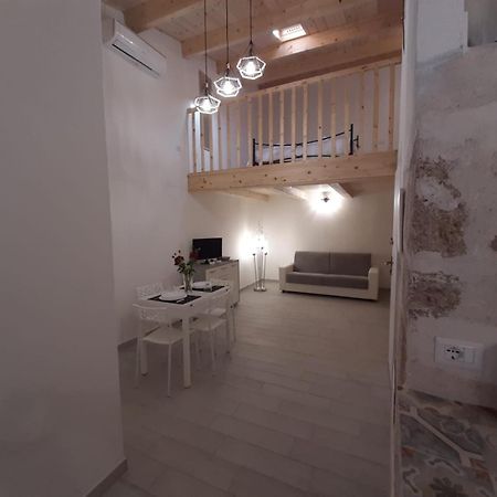 Nice Apt In A Street In Old Town Alghero Exterior foto